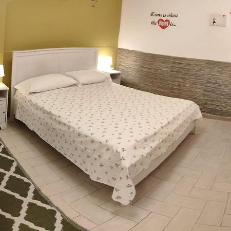 Casa Fulco Lägenhet Bari Exteriör bild